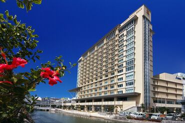 ★お喋り好き、接客好きな方にピッタリ★
積極的に行動できる方なら未経験からでも活躍可能◎
異業種からの挑戦も大歓迎です♪