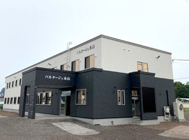 石北本線「南永山」より徒歩7分♪
アクセス抜群なので
家庭と両立しながら働きやすいです*