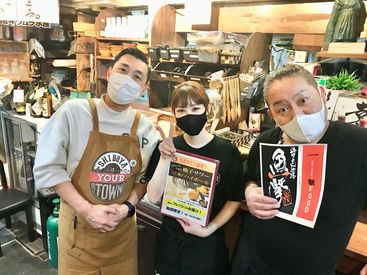 海ZEN市場 魚撃 先輩STAFFは優しい人ばかりなので、
安心してくださいね◎
一番右のオーナーさんは、撮影の際に少し緊張していました(笑)