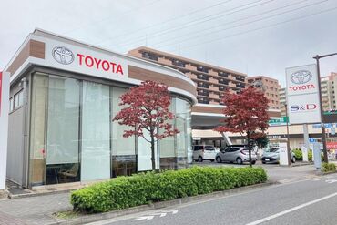 トヨタＳ&Ｄ西東京株式会社　玉川上水店 専用の用具があるので…
⇒手作業は少なめでほどよい運動に◎
働くうちに洗車のコツも身につきます！