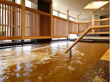 神戸ベイシェラトンホテル＆タワーズ 高さ8メートルの吹き抜けが魅力のホテル♪
世界75カ国に400軒以上のホテルを展開するシェラトンで、新しいお仕事をスタート！