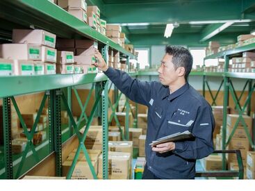 株式会社福崎（紹介元：アス株式会社） ＼20～40代活躍中／
資格・経験は一切不問です◎
フォークリフト免許の取得支援あり♪
資格に応じて時給1500円も叶います！