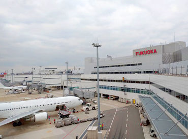 コウノイケ・エアポートサービス株式会社　※勤務地 福岡空港 手荷物の積み下ろしや、返却作業など◎
ルーティンWORKだからスグに慣れられます♪
1日3h～OK⇒マイペースに働けます◎