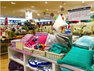 ほとんどが未経験からのスタート★
しっかりとサポートするので、
分からないことがあれば遠慮せずに聞いてくださいね◎