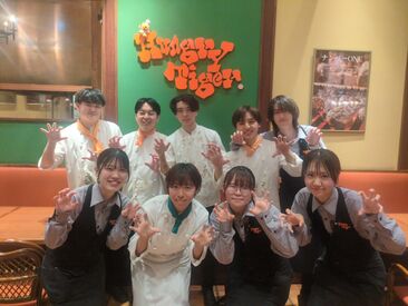 月1回の試食で絶品ハンバーグが無料で楽しめる♪
30％の社員割引で普段もおトクに食べられます！