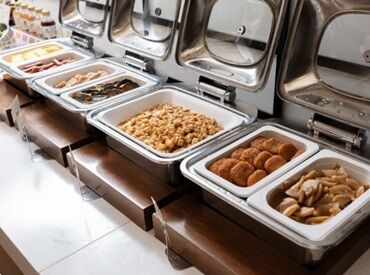 JR高山駅から徒歩3分！駅チカで通いやすさも魅力！
お仕事帰りにそのまま買い物にも行けちゃう♪
マイカー通勤OK＆駐車場無料