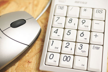 土日祝休みで安定して働ける◎★
シフトはご相談くださいね♪