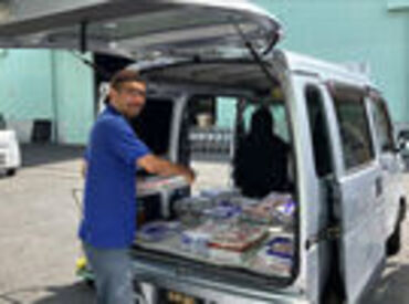 《服装・髪型・髪色・ピアス・ネイルALL自由★》
オシャレしてもラフな格好でもOK！
汚れが心配な方には制服貸与◎