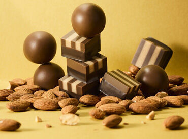 ゴンチャロフ　エキソアレ西神中央店 味、デザインにこだわった商品がたくさん★
見ているだけでHappyな気分に♪
笑顔でお客様にオススメしてくださいね◎