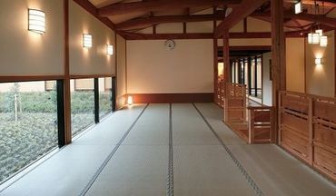 未経験スタッフがほとんど！
20代から50代まで幅広い世代のみんなで
楽しくお仕事を覚えていけますよ♪