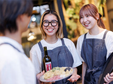 TokyoPastaStation　グランスタ東京店丸の内改札内　※2026年9月オープン 既存店では20～30代のスタッフ活躍中！
柔軟シフトでWワークや学校との両立もラクラク可能です◎