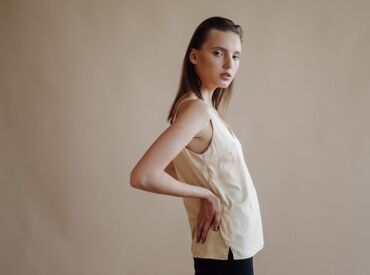 ファッション人材リンク株式会社【FJL】 ﾟ*｡☆ NEWスタッフ募集 ☆。*ﾟ
髪色ネイル自由♪
販売経験を活かせるお仕事☆彡
嬉しい社販割引で新作もGET◎