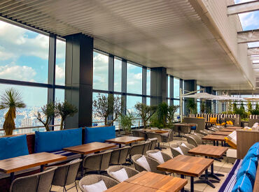 お友達と一緒に応募も大歓迎！
同時の面接もお気軽にご相談ください♪
みんな仲良く、働きやすいお店です+*