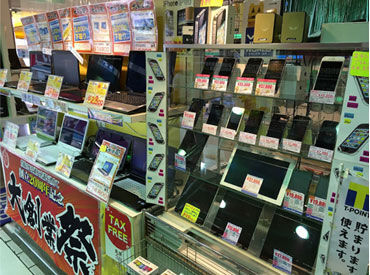 当店、フリーターさんも活躍中♪
1日6h~でしっかり稼げます☆
垣根を越えて話せる職場なので、皆で楽しく仕事ができますよ。