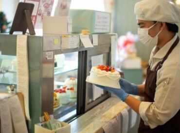 PINEDE 福利厚生◎
働きやすさ重視！
楽しく働けて、
お得な社割とお給料Get♪♪