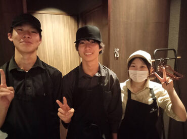 焼鳥とりっぱ名駅柳橋 ＼洗練されたオシャレ空間で働こう／
お店はオシャレで落ち着いた雰囲気◎
ワクワクしながら働けます☆