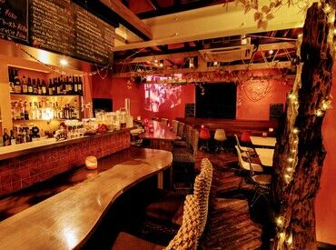 Dining bar agito ◆オトナの隠れ家空間agito◆
20～50代と幅広い世代の女性から人気のお店。
酸いも甘いも…様々なお話を聞けるかもしれません。