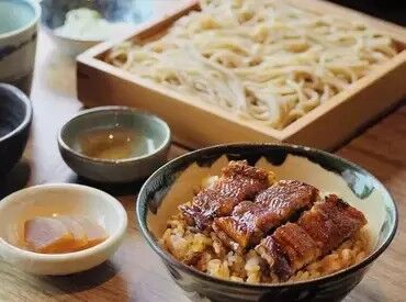 未経験スタート大歓迎！
自分らしく働けるオシャレなお蕎麦屋さんで新しい仲間を見つけませんか？