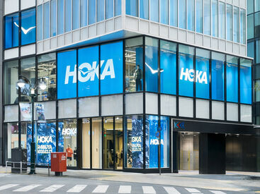 Deckers Value - COMMIT TO CREATE - 新しい挑戦を続けるHOKA。お客様にワクワクする体験を届けるストアを目指しています。