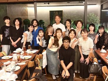 身だしなみは自由でOK!
髪色・ネイル・ピアスなどオシャレも楽しめる♪
気に入ったアイテムは【社割】でお得に購入も◎