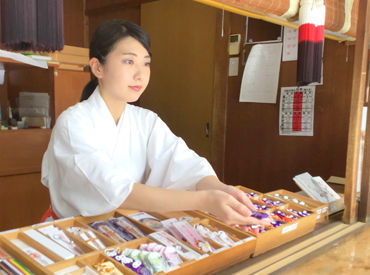 目を見て挨拶して、丁寧な言葉でご案内を♪
困った時はマニュアルがあるから安心です！