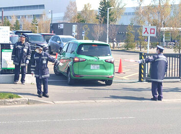 未経験スタート大歓迎♪
先輩スタッフがしっかりフォローするから初めてでも大丈夫！
友達と一緒に応募も大歓迎です★