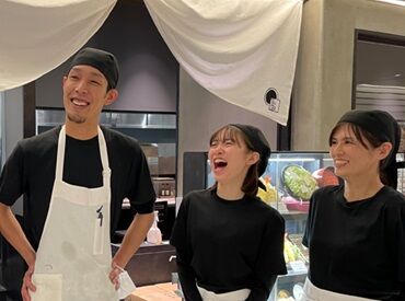 <神谷町駅スグの麻布台ヒルズ内>髪やネイルなのオシャレは自由で絶品の無料天ぷらまかないあり!柔軟シフト⇒1日4h~OK◎