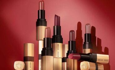 美容部員
BOBBI BROWN(ボビイブラウン)