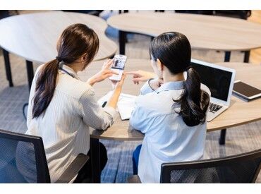 株式会社ケイスリー SNSやデザインの経験が活かせる★
自分のアイデアを発信できる職場です！
働き方も自由に選べます♪
※写真はイメージ