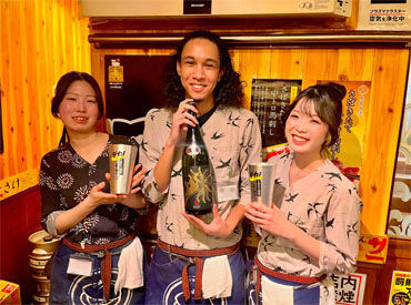 浜焼太郎 拝島駅前店 ＼拝島駅から徒歩1分♪／
浜焼き/刺身/フライなど海鮮料理が人気★
日替りのまかないも楽しみにしていてください◎