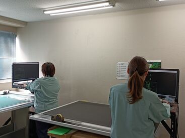 \事務デビューの方も歓迎♪/
お仕事は社員が丁寧にお教えします♪
