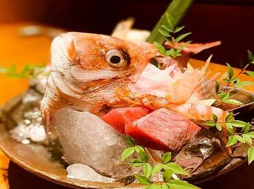 こだわりの"魚料理"や"日本酒"を提供しましょう！
お客様もゆったりと食事を楽しむ方が多いから
自分のペースで接客できますよ★