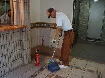 日本ハウズイング株式会社（勤務地：横浜市港南区東永谷三丁目エリア)※物件No.1001324 シニア世代・主婦さん活躍中！
接客はほとんどないので、久々のお仕事復帰にもピッタリ♪
まずはお気軽にご応募ください◎