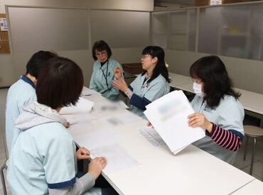 現在のスタッフのほとんどが未経験スタート!
だからこそ…先輩がマンツーマンで
サポートしてくれて安心です♪