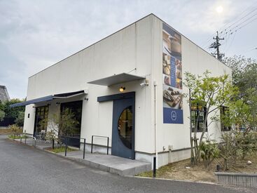 駐車場を完備しているのでマイカー通勤もＯＫです◎
皆さまのご応募をお待ちしております！