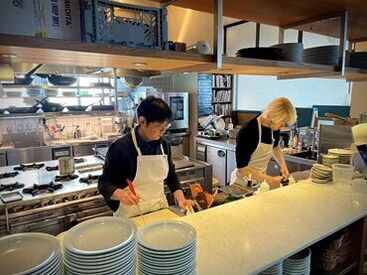 Boulevard -ブルバード- 世界各国のナチュラルワインやクラフトビール、
イタリアンを中心とした多国籍料理など
一緒に学べる方を募集しています！