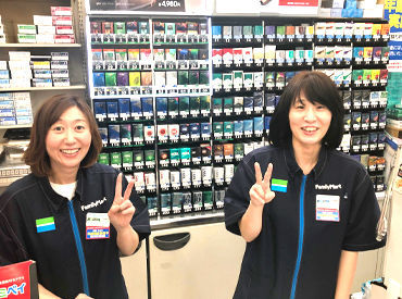 ファミリーマート 横浜大口駅前店 撮影に行ったマイナビ担当者より☆
「ポーズはこんな感じでいいですか？」など
気を遣っていただき、優しいスタッフさんでした！