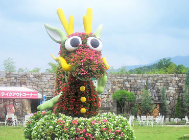 家族連れで賑わう人気スポット「まんのう公園」
ご利用者さんの笑顔がやりがい！
私たちも笑顔に◎