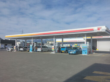 ◇乙四資格は入ってからでＯＫ◇
資格取得支援もあります◎
資格はないけど新しいお仕事で収入を安定させたい…そんな方も歓迎！