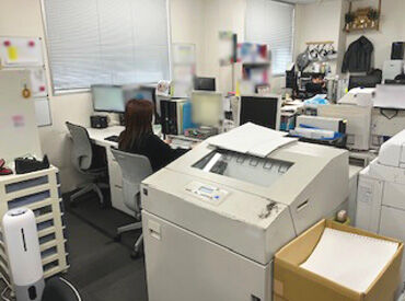 株式会社HI-LINE 常温共配西淀川センター ＜30～40代のスタッフが活躍中＞
子育て中のママさんやフリーターの方歓迎♪
家事・他のお仕事との両立も◎