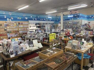 未経験OK！人気の本屋さんでお仕事しませんか？
プライベートと両立して扶養内勤務♪
お気軽にご応募ください★