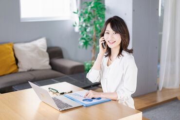 株式会社リンドバーグ 服装・髪型・髪色自由！
在宅勤務なので
思いっきりおしゃれを楽しめます☆
自分らしいスタイルでお仕事できますよ！