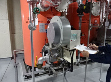 活かせる資格が多数！
資格手当の支給もあるので、
しっかりと給与アップが狙えます。
入社後の取得も大歓迎です！