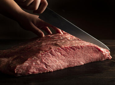 肉の満牛萬 練馬関町 ★学生さん大歓迎★
未経験や初バイトも大歓迎♪
優しい先輩が丁寧に教えるのでご安心を◎