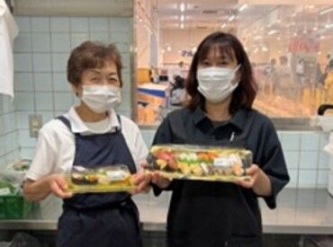 ナカムラ水産 光が丘店　（フレッシュひかり内） ＼寿司製造STAFFF／
◇値札付け
◇切り身のパック詰め など
男性スタッフ活躍中♪