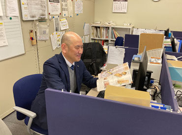 やって欲しい仕事は主に彼が教えていきます。
少しずつ慣れていってください！