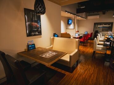 履歴書不要でラクラク応募♪
≪髪色自由・ネイル・ピアスOK★≫
オシャレさんにもおすすめの環境◎