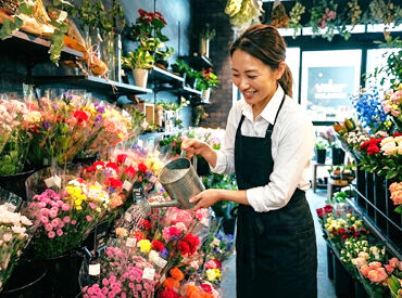 スーパーマーケットバロー辰野店 ☆未経験の方大歓迎☆
初めてのバイトに、かけもちバイトとして、久しぶりの仕事復帰に、
定年後の就職先にetc…働きませんか？