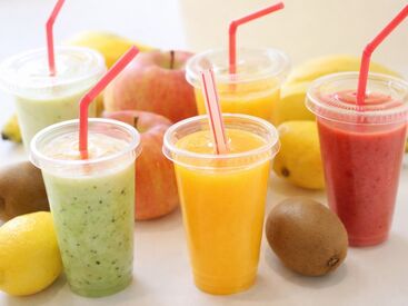 ファッション人材リンク株式会社【FJLSAPPORO】 ﾟ*｡☆ NEWスタッフ募集 ☆。*ﾟ
季節のフルーツジュースを提供♪
幅広い年代が活躍中◎
週5日フルタイムでしっかり稼げる