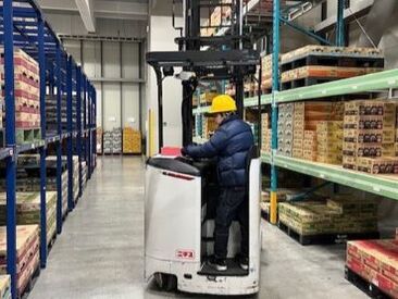 30～40代のスタッフが活躍中！
ワイワイにぎやかな、明るい職場です！
長く安定して働きたい方にピッタリ◎